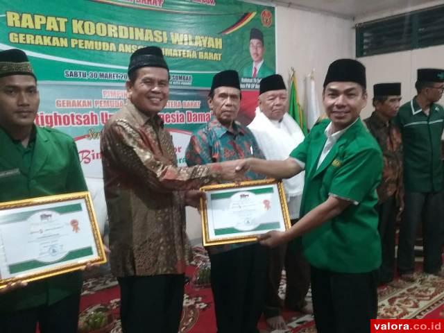 13 Tokoh Sumbar Terima Bintang Sembilan Ansor Award II