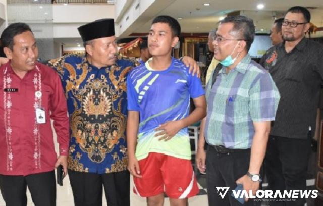 Bupati Semangati Putra Agam yang Bertarung di Turnamen Bulutangkis Piala Presiden