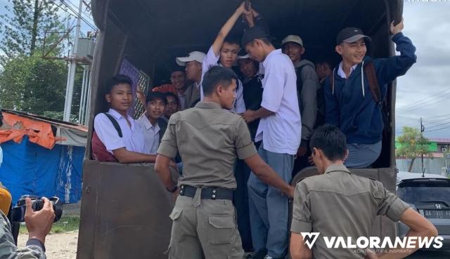 Pelajar Bawa Gear Ditemukan di GOR Agus Salim, Kabur Saat Dibuntuti
