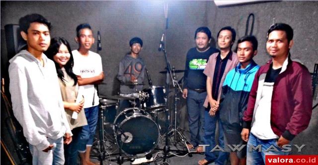 Tawmasy Band Garap Lagu Serenade Rindu Featuring Utari Animi