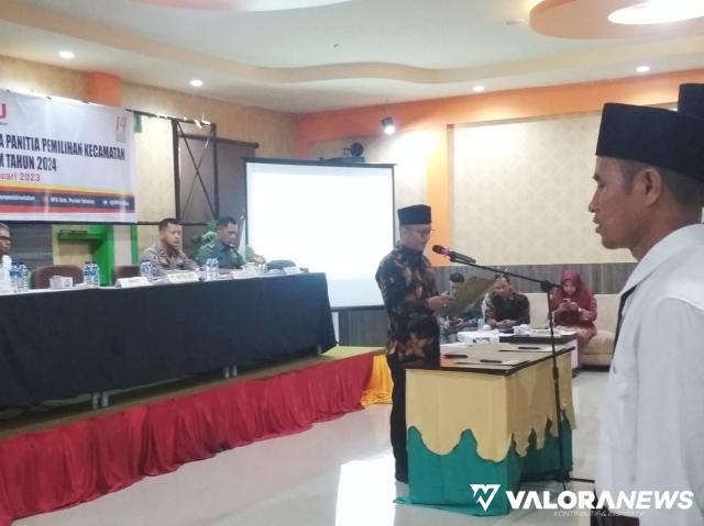 KPU Pessel Lantik 75 Panitia Pemilihan Kecamatan. 46% Wajah Lama