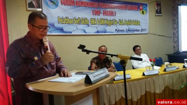 Guru SMA di Pessel Dilatih Pendidikan Karakter