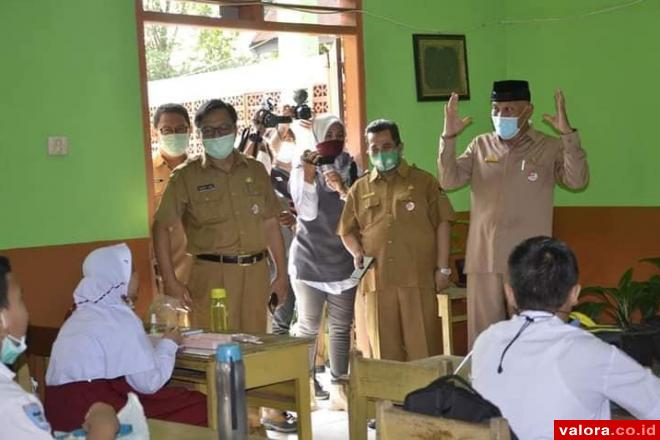 Kelas 5 dan 6 SD serta Kelas 9 SMP Mulai Belajar Tatap Muka, Mahyeldi: Pedomani juga...