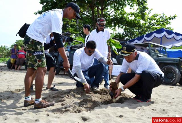 Peringatan Hari Nelayan Nasional Tingkat Padang: Mahyeldi: Kesadaran Menjaga Kebersihan...