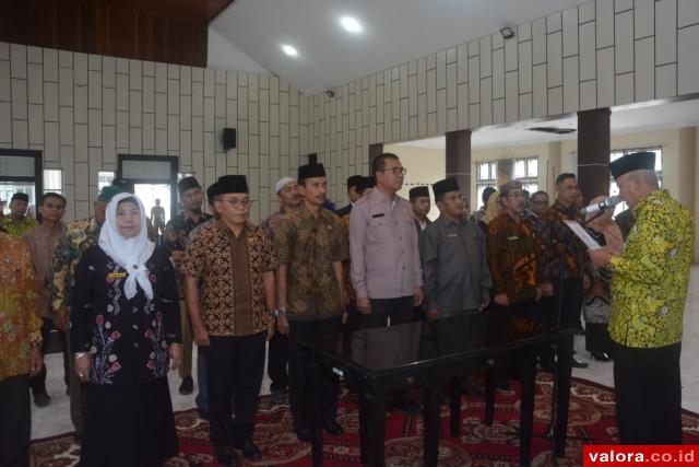 Prof Duski Samat Lantik Abdul Rahman Dilantik jadi Ketua DMI Solsel