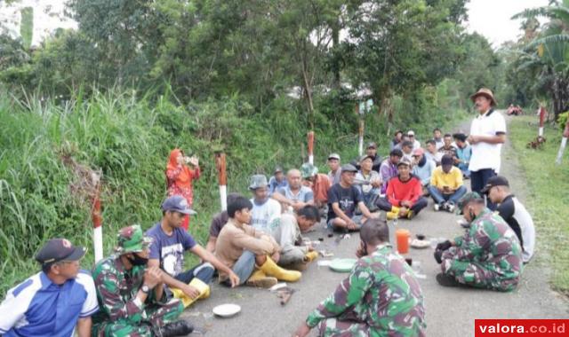 Wabup Tanahdatar Apresiasi Semangat Gotong Royong Warga Jorong Perwakilan Sapta Marga II