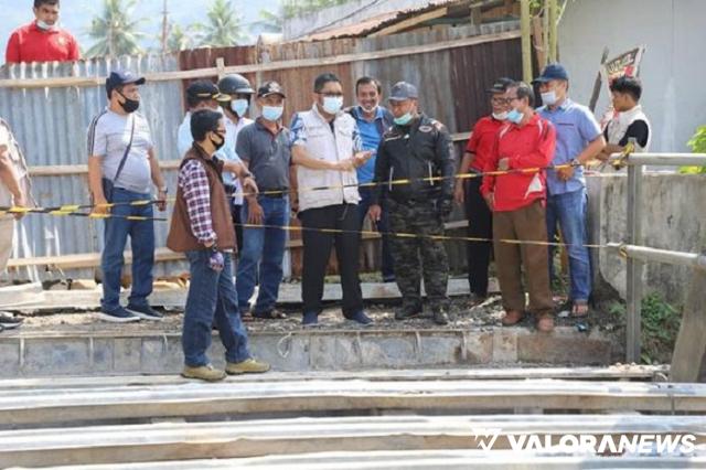 Wako Padang Tinjau Pembangunan Jalan dan Jembatan di Kelurahan Gunuang Sariak