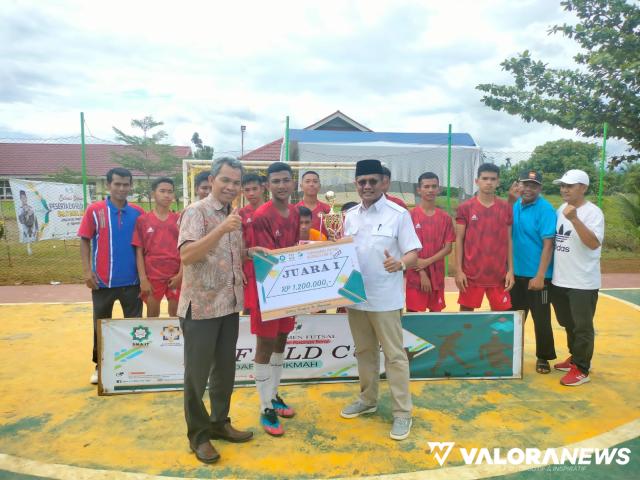 SMPN Luhak nan Duo Juarai Turnamen Futsal Exfield Cup II
