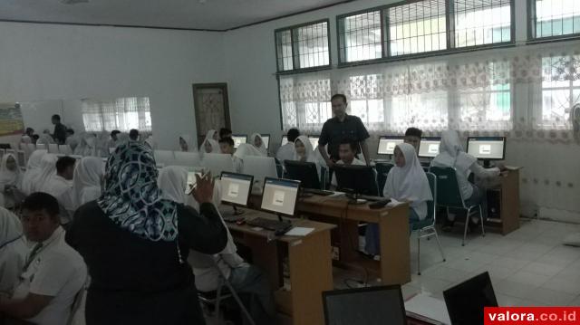 165 Siswa MAN 1 Solsel Ikuti Simulasi UNBK