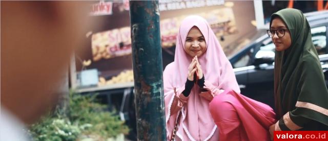 Video Klip Aci Cahaya Angkat Busana Syar'i dan Objek Wisata Pekanbaru
