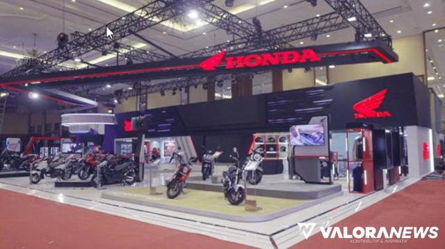 Honda Pajang 27 Unit Sepeda Motor Berbagai Karakter di Ajang IMOS 2022