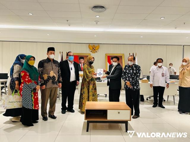 Perpusnas RI Janjikan Bantuan Pembangunan Gedung LKS untuk Padang Panjang