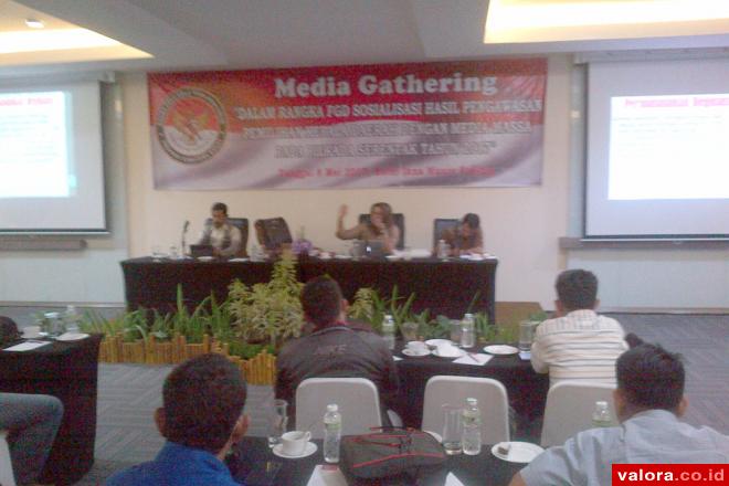 Media Gathering Bawaslu Sumbar: DPT Pemilu Legislatif 2014 hingga Pemilihan Serentak 2017...