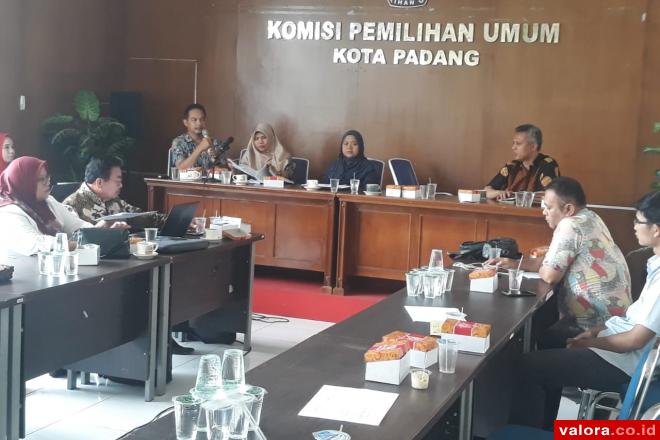 Evaluasi Fasilitasi APK Pemilu 2019 di KPU Padang: Era 4.0 jadi Momentum Rancang Kampanye...