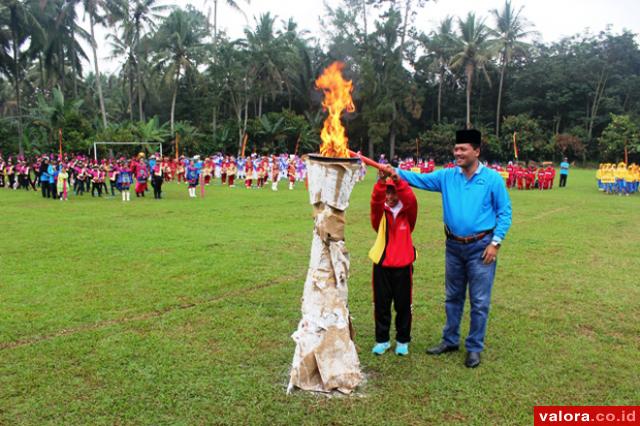 Bupati Skak Dinas Pendidikan di Pembukaan O2SN