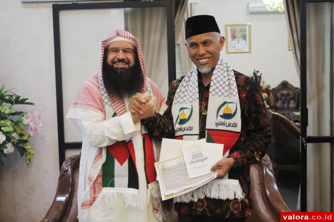 Mahyeldi Dinobatkan jadi Duta Kemanusiaan Internasional Muslim Palestina