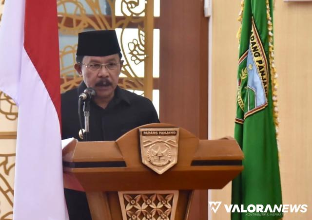 Asrul Sampaikan Nota Pengantar LKPj Wali Kota Padang Panjang 2021 ke DPRD