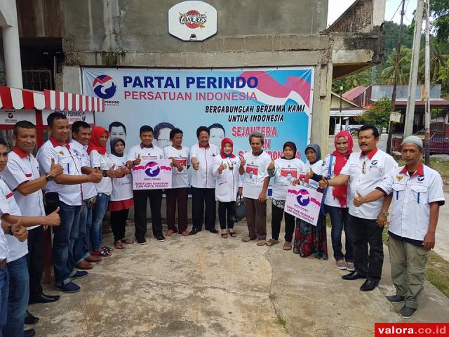 Perindo Bagi-bagi Gerobak UMKM di Pessel