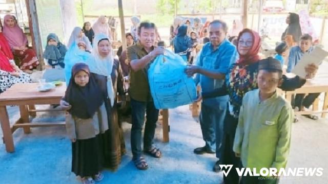 Hanura Rusli Serahkan Bantuan Nasi Kotak untuk Anak Yatim Yayasan BAS