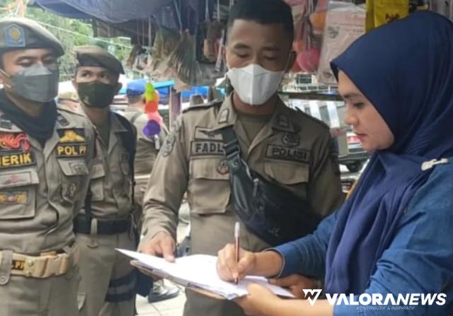 Satpol PP Layangkan Surat Teguran III ke PKL Jl Hiligoo