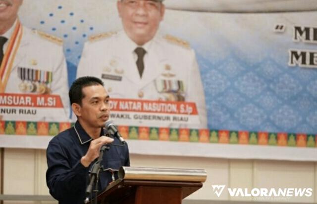 Kadis Kominfotik Provinsi Riau Erisman Yahya Buka Kegiatan Implementasi UU No. 14 Tahun...