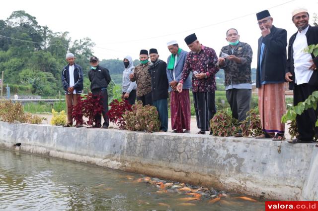 Mahyeldi Nilai Kolam Ikan akan Perkuat Ekonomi Masjid