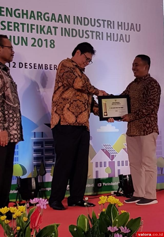 10 Pabrik Aqua Raih Penghargaan Industri Hijau 2018