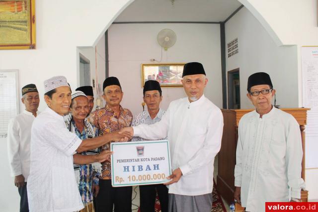 Mahyeldi Resmikan Masjid Bahrul Hidayah Banuran