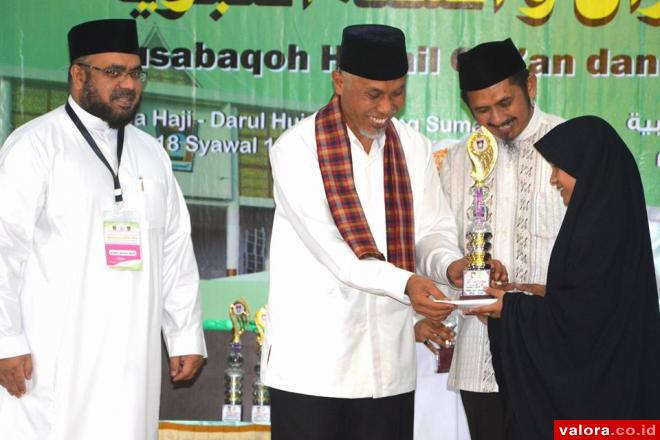 Menang Lomba Tahfiz, Fadhilatul Husna dan Keluarga Berangkat Umrah