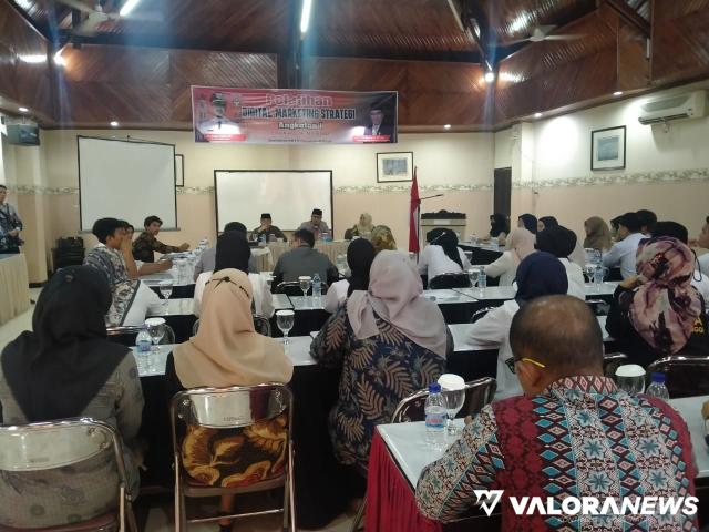 Pelatihan Digital Marketing Strategy: Erman Safar: Bantuan Subsidi dari Tabungan Utsman...