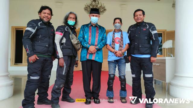 Tim JKW Bersama Kingland Susuri Keindahan Ranah Minang
