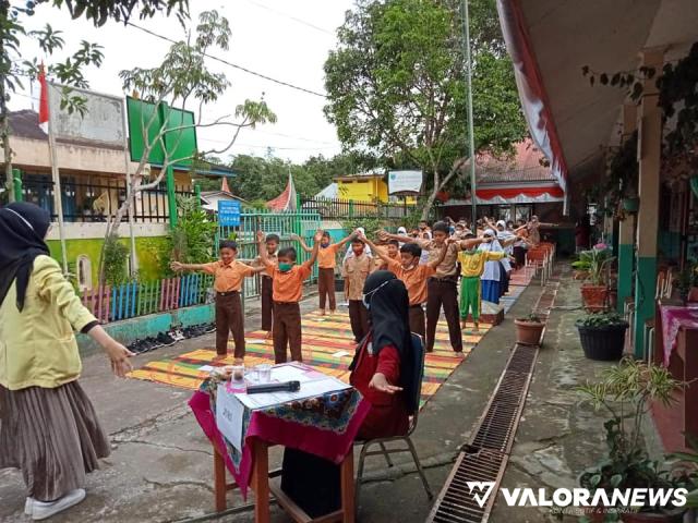 Enam Mahasiswa Ikuti Program Kampus Mengajar di Dua Sekolah di Padang Panjang