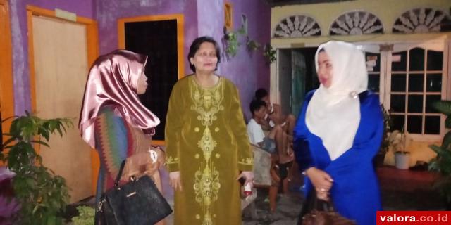 Edha Desri Ayunda Temu Kangen dengan Mantan Ibu Kos