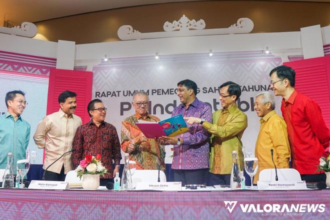 President Director and CEO Indosat Ooredoo Hutchison,...