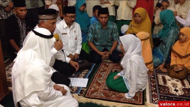 Walikota Padang Islamkan Dua Murid SD Blasteran India dan Belanda