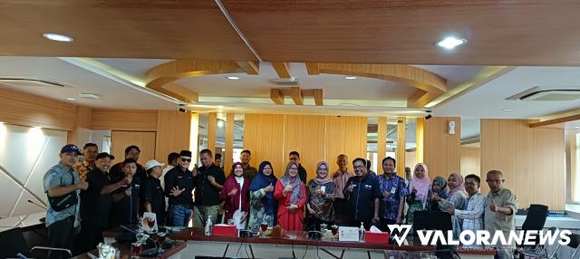 Studi Tiru Humas DPRD Sumbar: DPRD Jawa Tengah Miliki 18 Orang Staf untuk Kawal Publikasi...