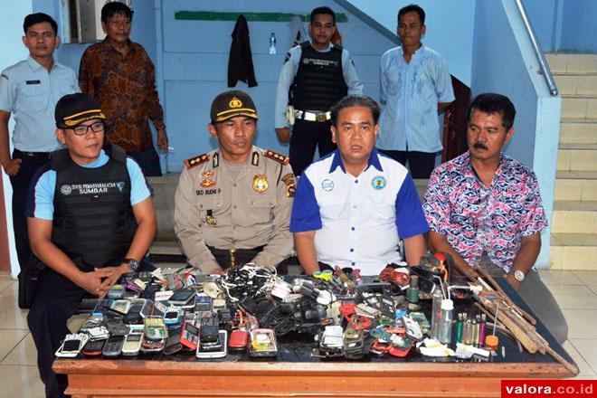 Senjata Tajam Ditemukan di Lapas Agam, Kalapas Ngaku Lalai