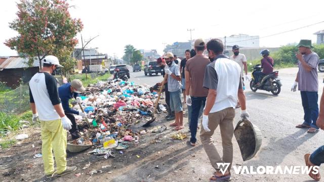 Kecamatan akan Intai Pelaku: Dua Kontainer Sampah Ditemukan dari Sampah Berserakan dari...