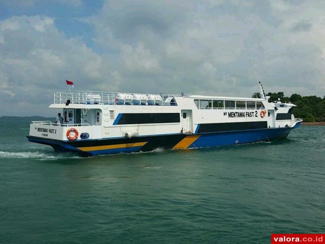 Dihempas Badai dan Gelombang, Mentawai Fast Sandar ke Teluk Bayur