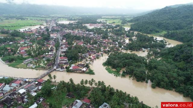 Deputi Logistik dan Peralatan BNPB Tinjau Lokasi Banjir Bandang Solsel