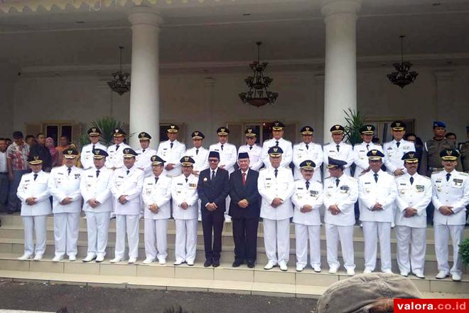 Tempat Terbatas, Pelantikan Bupati Walikota Ricuh