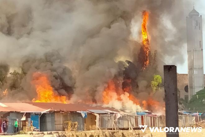 Breaking News! Los Penampungan Pasar Raya Padang Terbakar