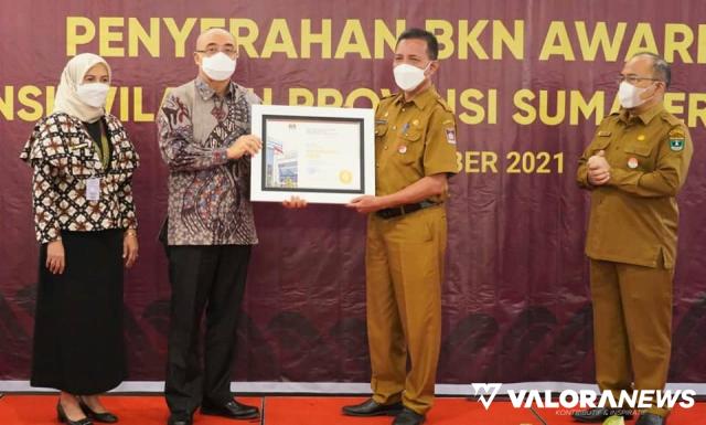 Pemko Padang Sabet 2 Penghargaan BKN Award 2021