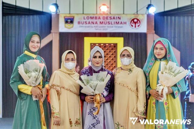 Nia Oktamana jadi Pemenang Lomba Desain Baju Muslimah