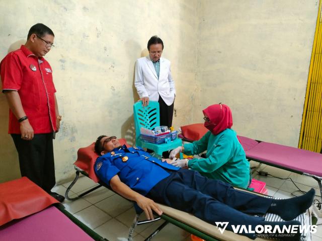 Hendri Septa "Wajibkan" ASN Padang Donor Darah secara Rutin
