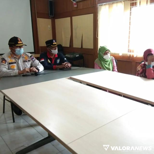 Remaja Usia Belasan Digrebek Satpol PP, Mesum di Pojokan Rumah Gadang RTH Imam Bonjol