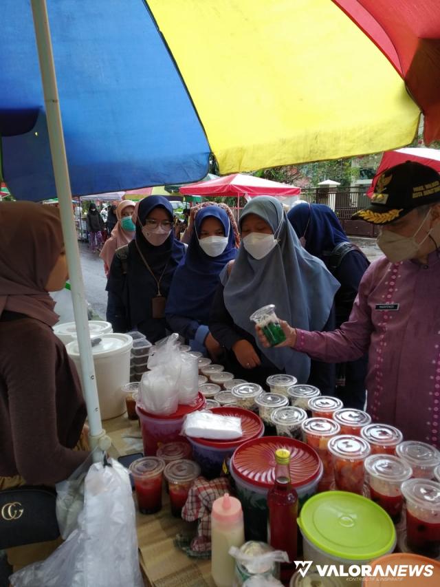 Loka POM Payakumbuh Ambil 22 Sampel Makanan di Pasar Pabukoan Belakang Balok