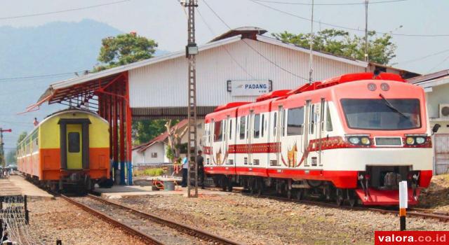 Kereta Api Bandara Minangkabau Diproduksi PT Inka