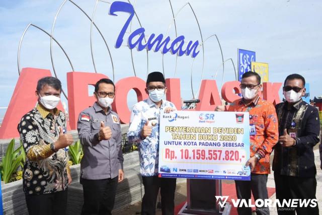 Pemko Padang Terima Rp10 Miliar Dividen dan Rp120 Juta CSR Bank Nagari