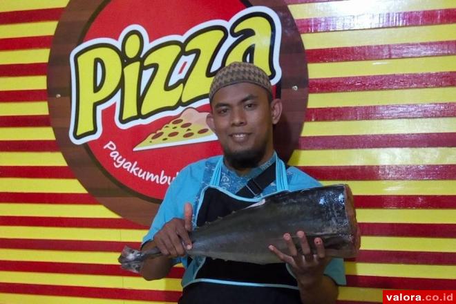 Larang Orang Pacaran Nongkrong di Outlet, Pengusaha Pizza Asal Payakumbuh Panen Doa